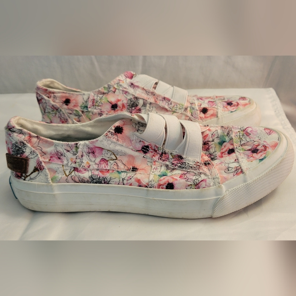 Blowfish slip on tennis shoes